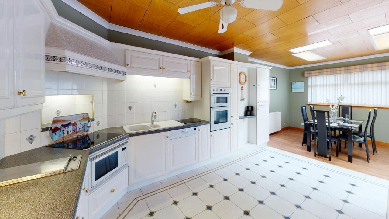 Puffins Nest Villa Gardenstown Exteriör bild