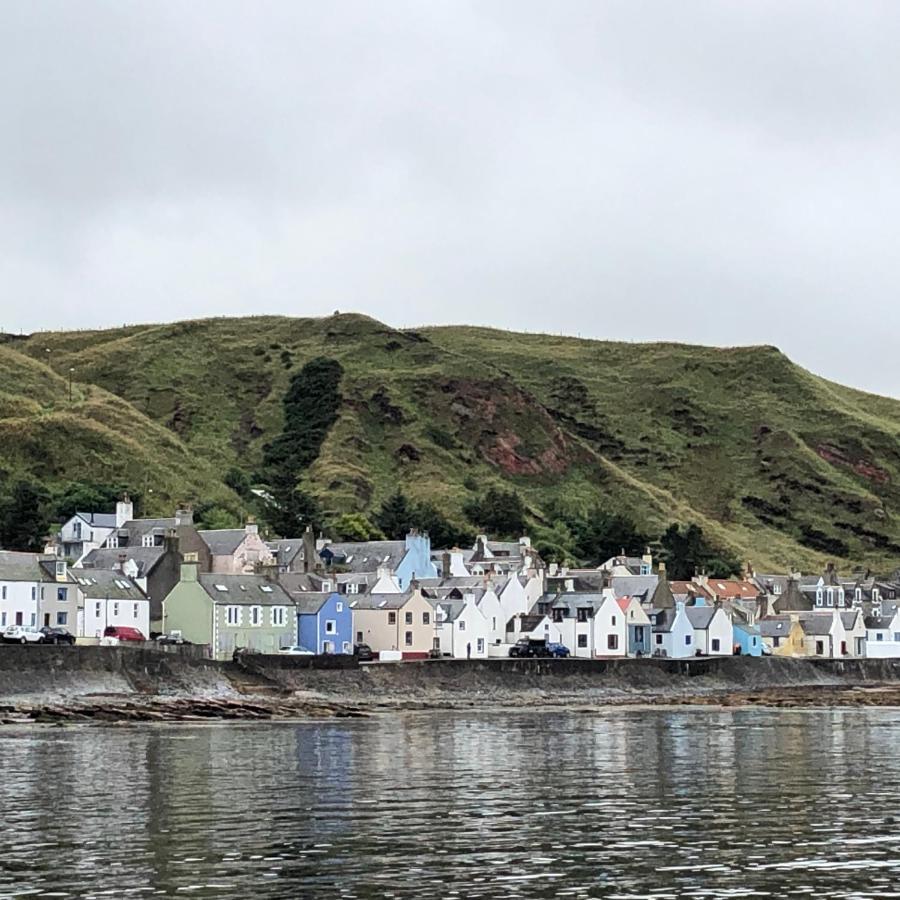 Puffins Nest Villa Gardenstown Exteriör bild