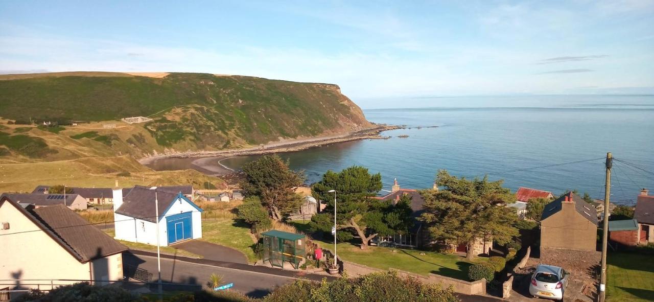 Puffins Nest Villa Gardenstown Exteriör bild
